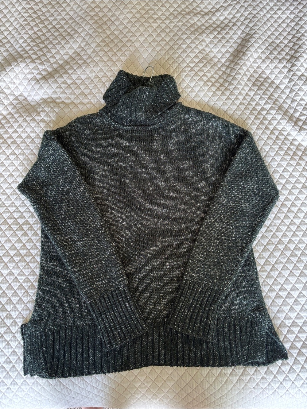 Banana Republic Cozy Dark Green Turtleneck Knit Sweater